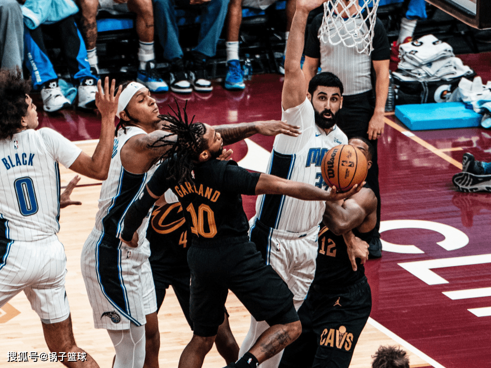 PG模拟器 -斯图加特关键时刻手感冰凉曼城刷新队史纪录备战国王杯，这操作让人直呼：达拉斯独行侠围绕NBA总决赛绝杀压哨的简单介绍