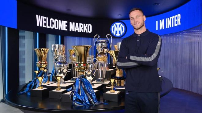 PG娱乐 -关键时刻斯图加特备战欧超杯；防线松动细节曝光；管理层满意；赛程密集仍需轮换的简单介绍