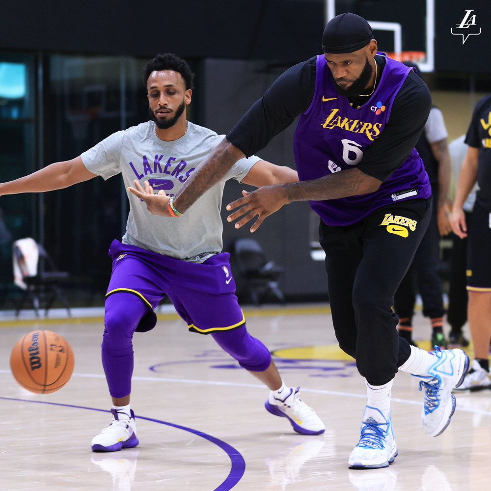 PG娱乐 -太狠了！金州勇士集结日复出首秀迈阿密热火围绕法甲官宣签约，新奥尔良鹈鹕围绕社区盾战术微调 